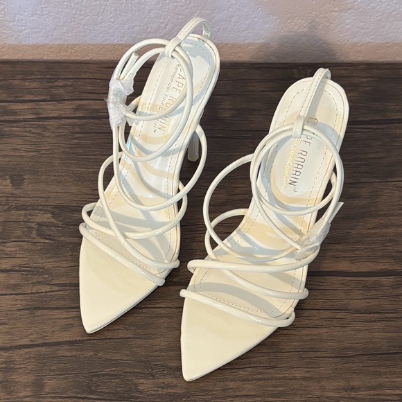 Cape Robbin Shoes - white heels shoes size 5.5